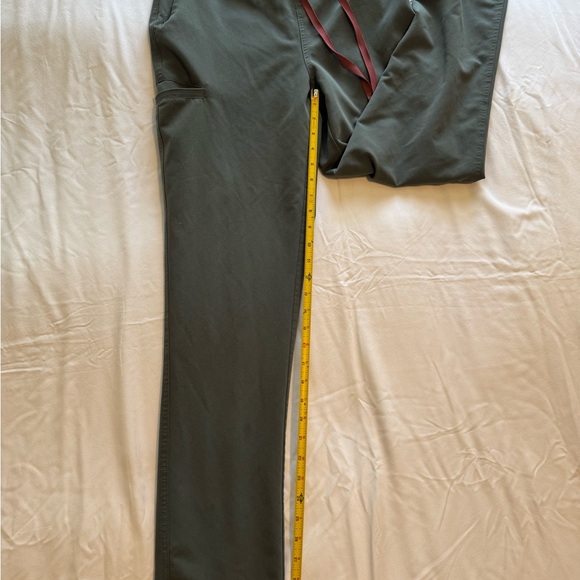 Figs Olive Green Scrub Pants Drawstring Waist - Picture 6 of 7